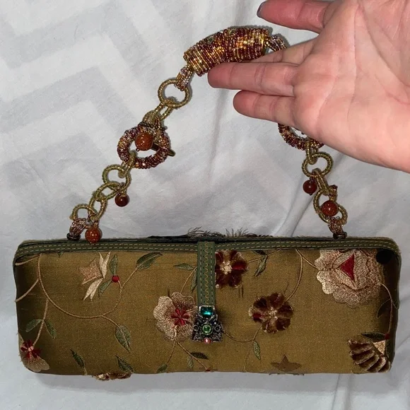 RARE HTF Like new Mary Frances Vintage Jeweled & Beaded feathers Clutch - Picture 16 of 16